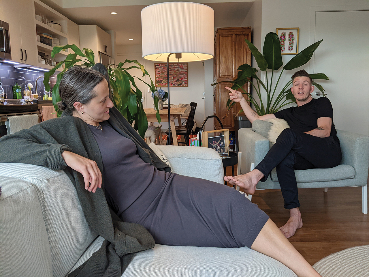 Xiaobei and Jacques tell the story of their relationship from their apartment living room.